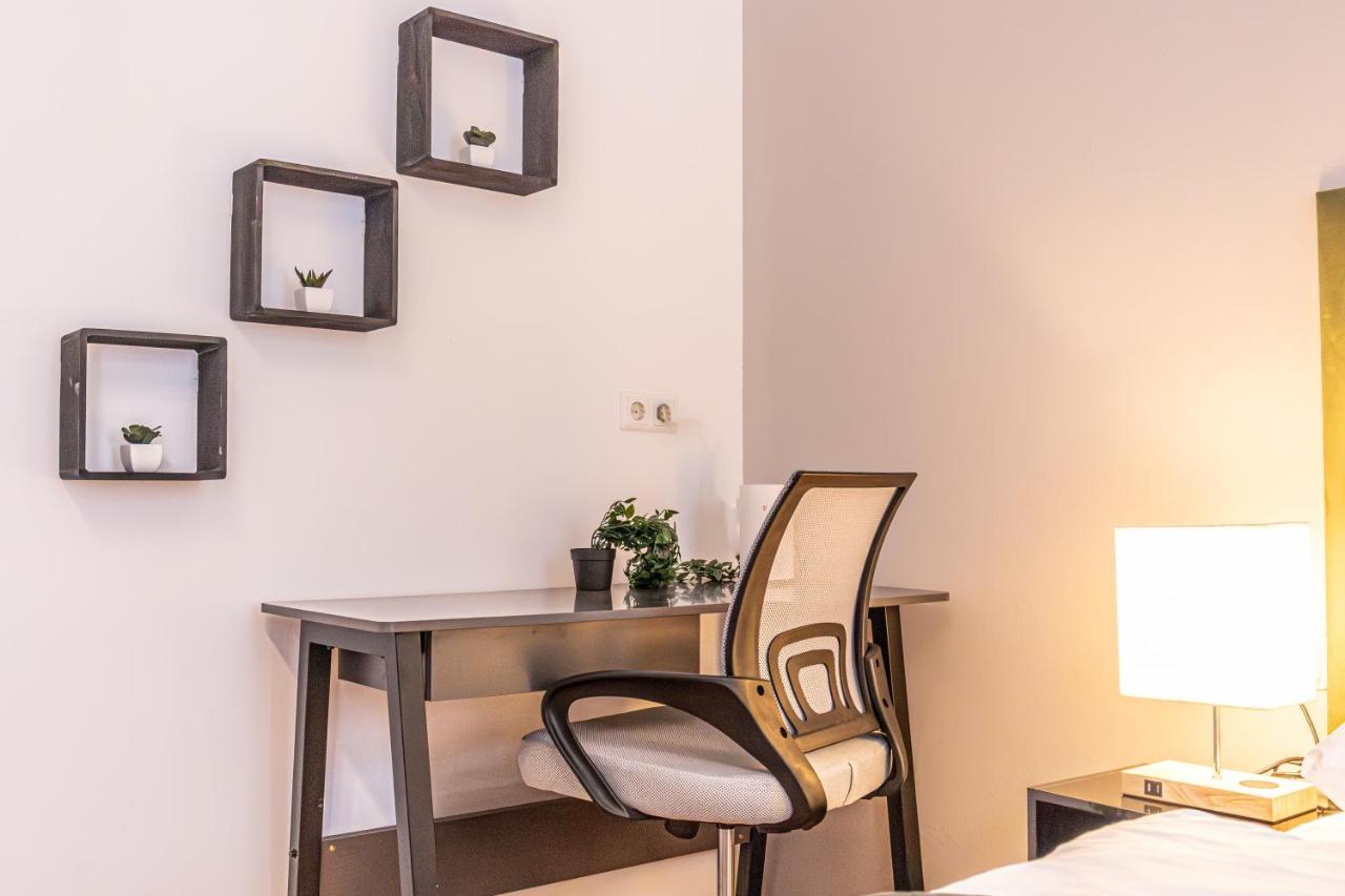 Stadthalle Oasis: Stylish 3br In Apartment Wien